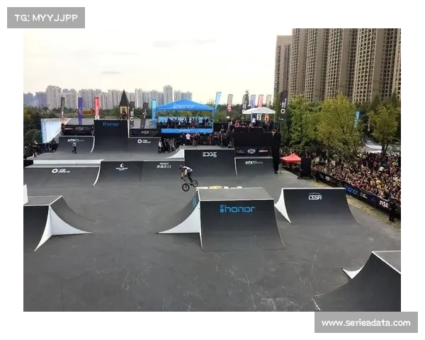 FISE赛场志愿者故事:三天服务,见证无数极限梦想绽放 FISE赛场志愿者故事:三天服务,见证无数极限梦想绽放